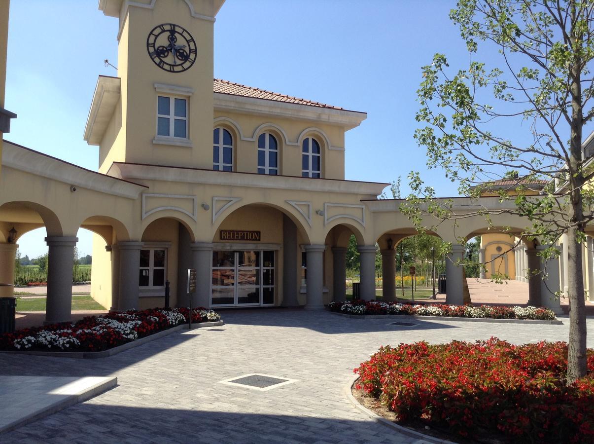Gardaland Adventure Hotel Castelnuovo del Garda Ngoại thất bức ảnh